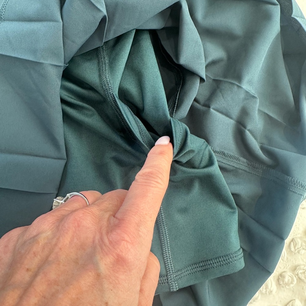 Alo Yoga Varsity Tennis Skirt in Midnight Green Medium - Picture 10 of 12